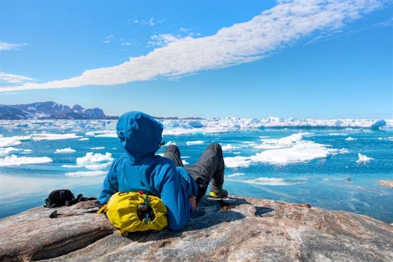 Trekking im Banne des ewigen Eises ©muratart /adobestock